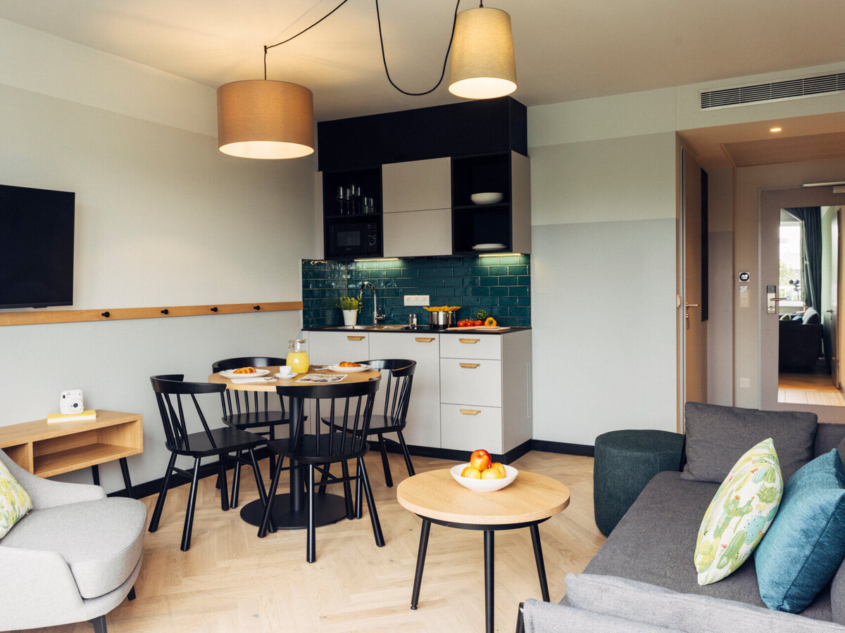 Apartment mit Wohnbereich — möbliertes Apartment auf Zeit in Berlin, 32–38 m², Kurzzeitmiete über IMMOXX