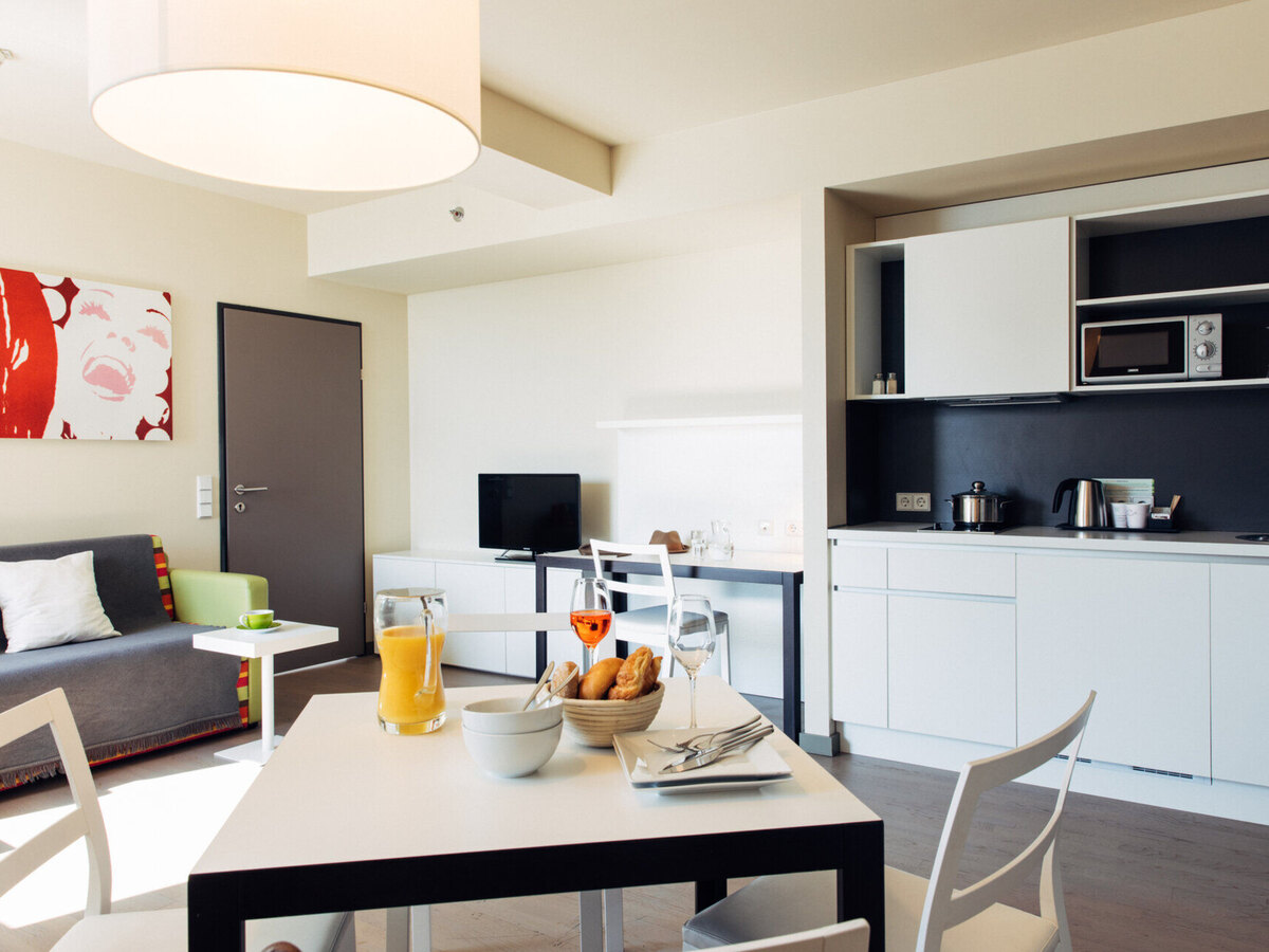 Studio Superior mit Wohnbereich — möbliertes Apartment auf Zeit in Wien, 30–34 m², Kurzzeitmiete über IMMOXX