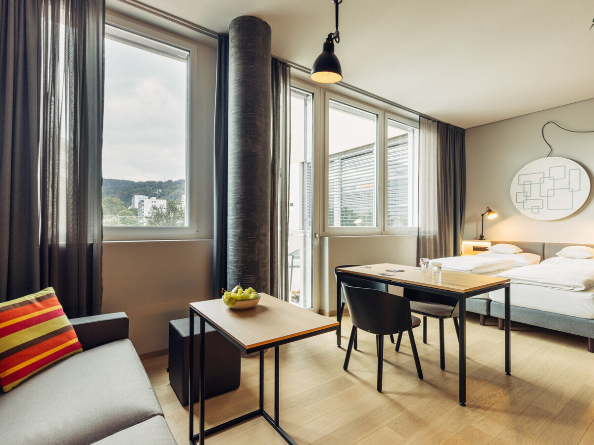 Familien- &amp; Teamapartment — möbliertes Apartment auf Zeit in Zürich, 30–36 m², Kurzzeitmiete über IMMOXX